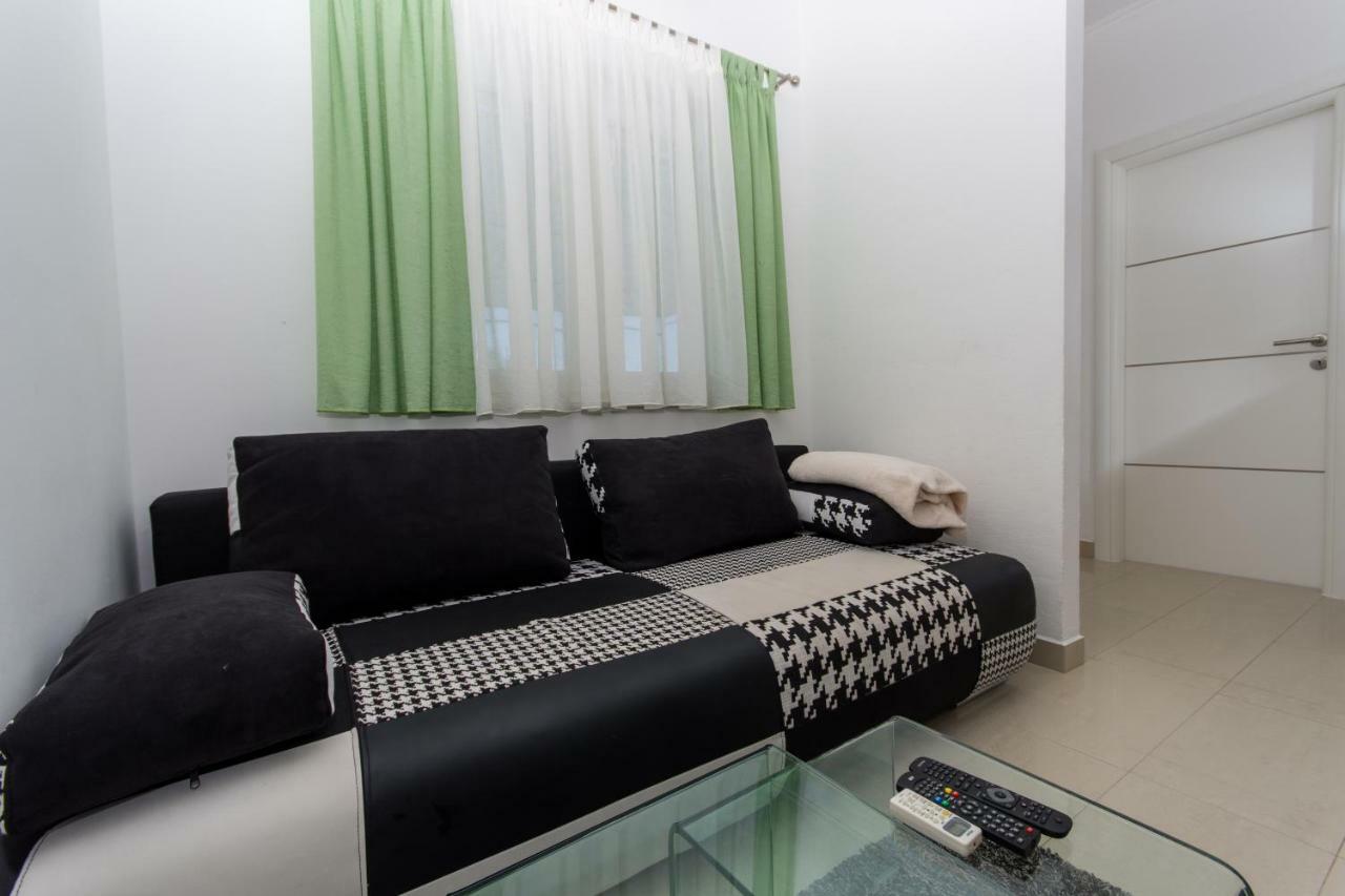 Apartmani Zana Okrug Gornji Ngoại thất bức ảnh