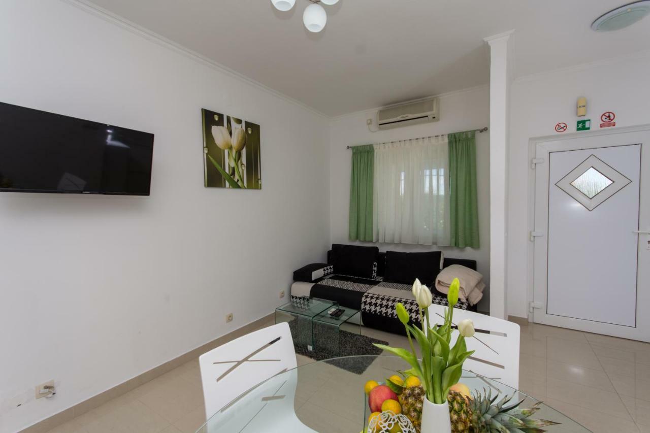 Apartmani Zana Okrug Gornji Ngoại thất bức ảnh