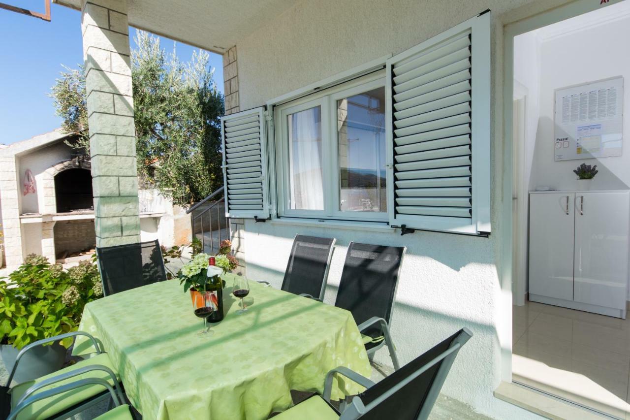 Apartmani Zana Okrug Gornji Ngoại thất bức ảnh